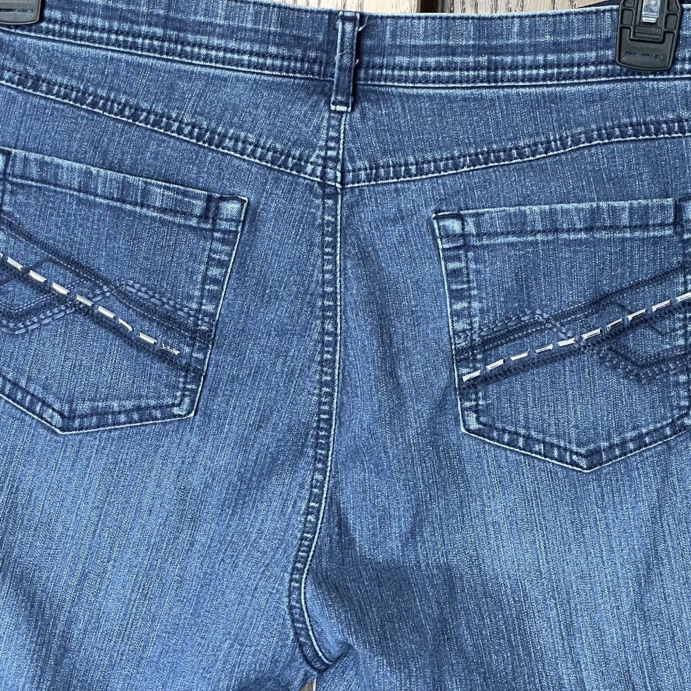 GLORIA VANDERBILT CAPRIS SIZE 14P RHINESTONE POCKETS CUFFED HEM STRETCHY DENIM